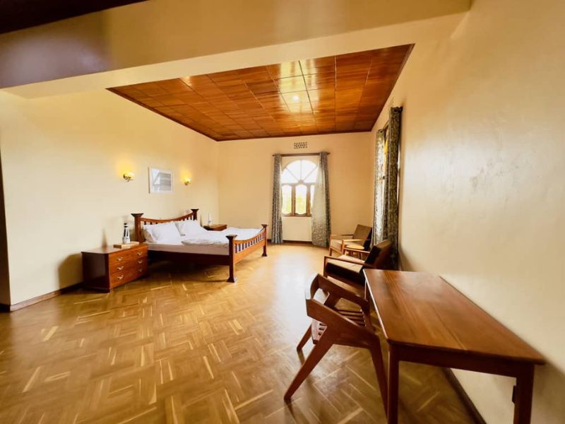 Une grande chambre pour les volontaires en Tanzanie